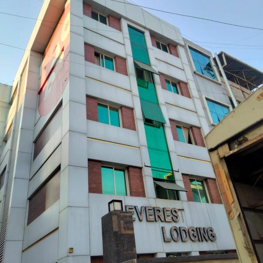 Hotel Everest Lodging Navi Mumbai Exterior photo